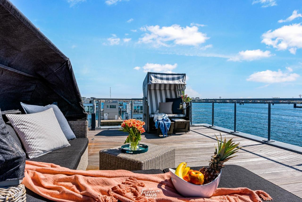فيلا أوبلينتيزفي Schwimmendes Haus Aloha المظهر الخارجي الصورة